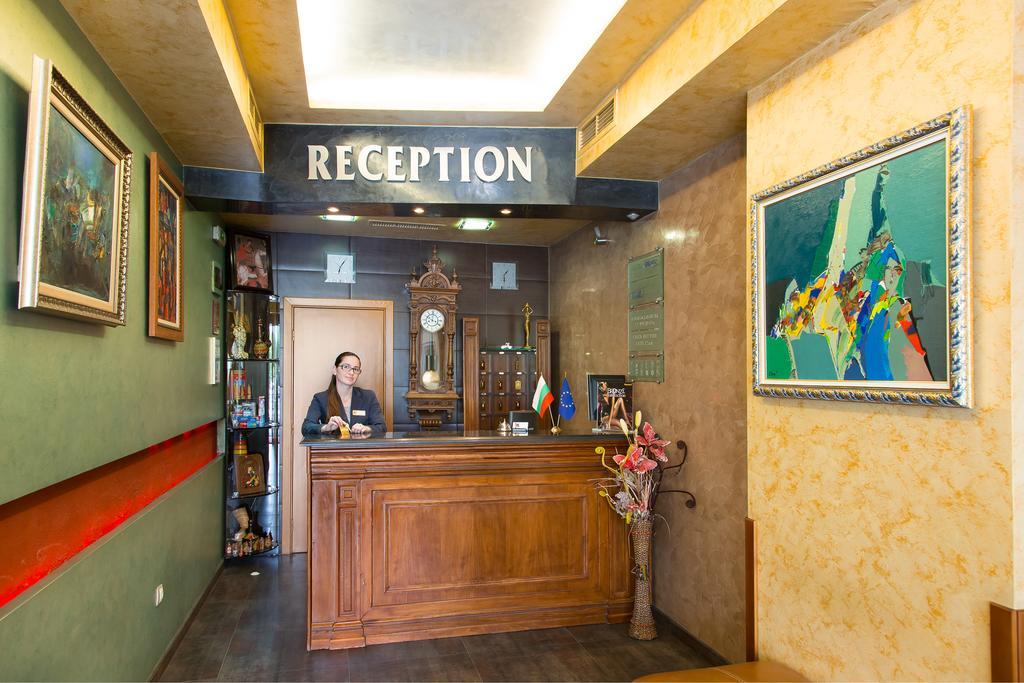 Hotel Gabi بلوفديف المظهر الخارجي الصورة